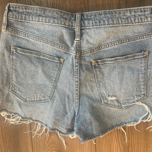 Denim distressed jean shorts - Picture 2 of 3